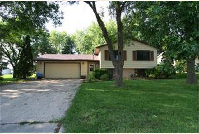 1st image of 660 Lynwood Drive