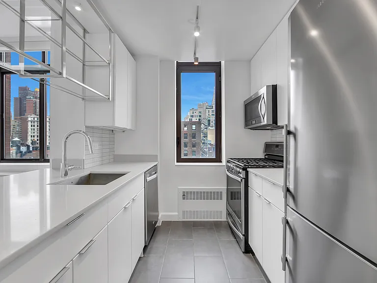 77 W 24th St #20J — Photo 3