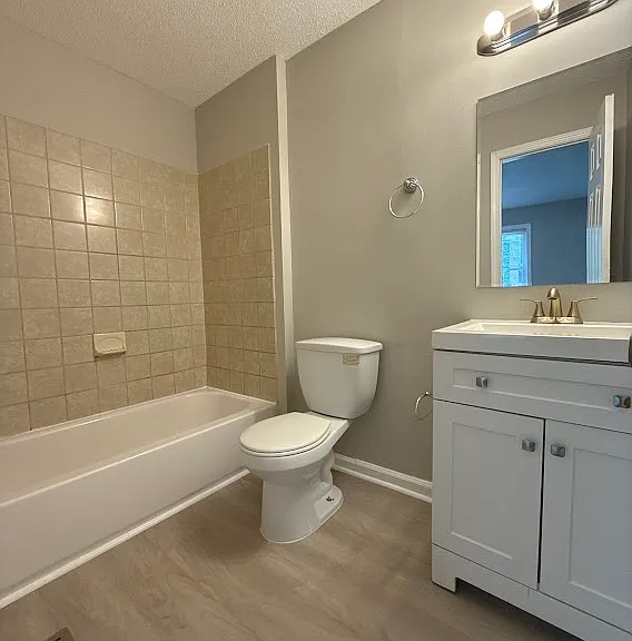 1376 Lockwood Dr SW — Photo 13