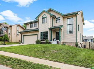 15301 Redwood St, Omaha, NE 68138