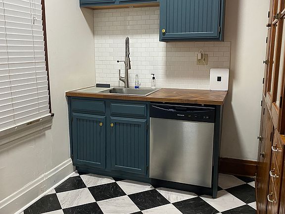 5th image of 319 Pershing Ave