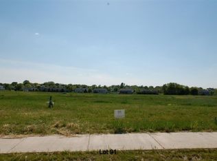612 Mourning Dove Ct, Marshall, WI 53559