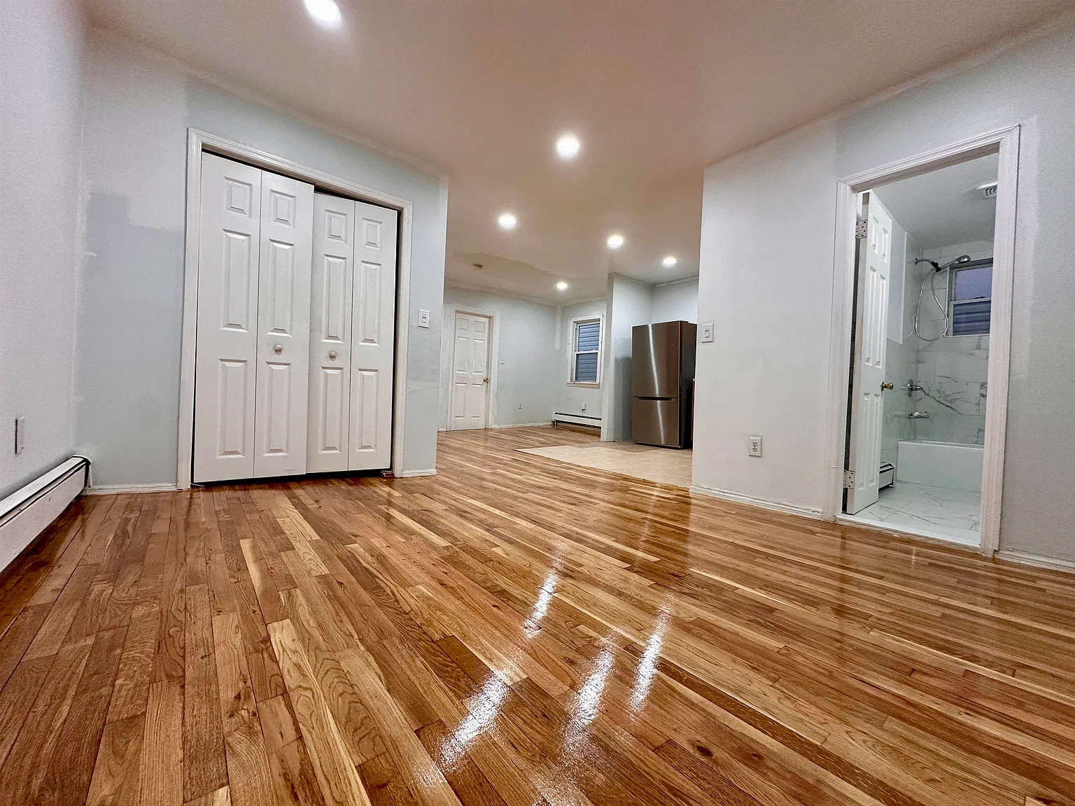 3 bed, 1.0 bath, $2,300 — Photo 3