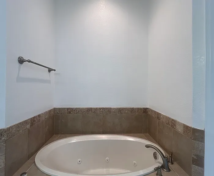 1005 Winding Rd — Photo 19
