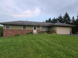 11729 Banbridge Dr, Roscoe, IL 61073