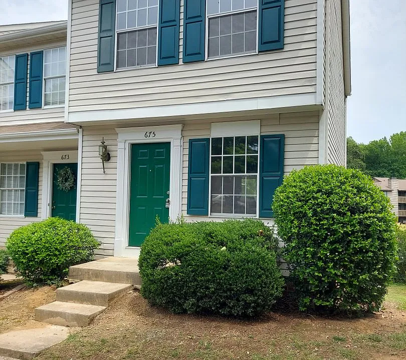 675 Lex Dr