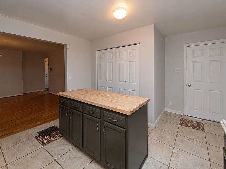 5403 Ravenna St — Photo 19