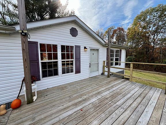 5th image of 448 Bowman Ln