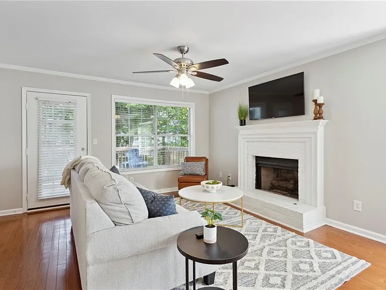 5212 Laurel Bridge Dr SE — Photo 8
