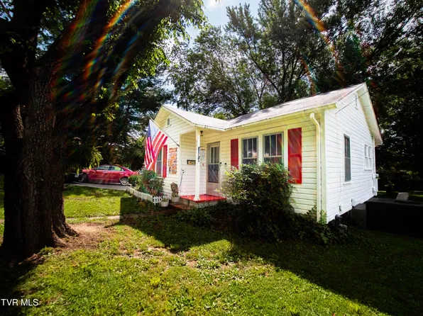 620 Scott St, Rogersville, TN 37857