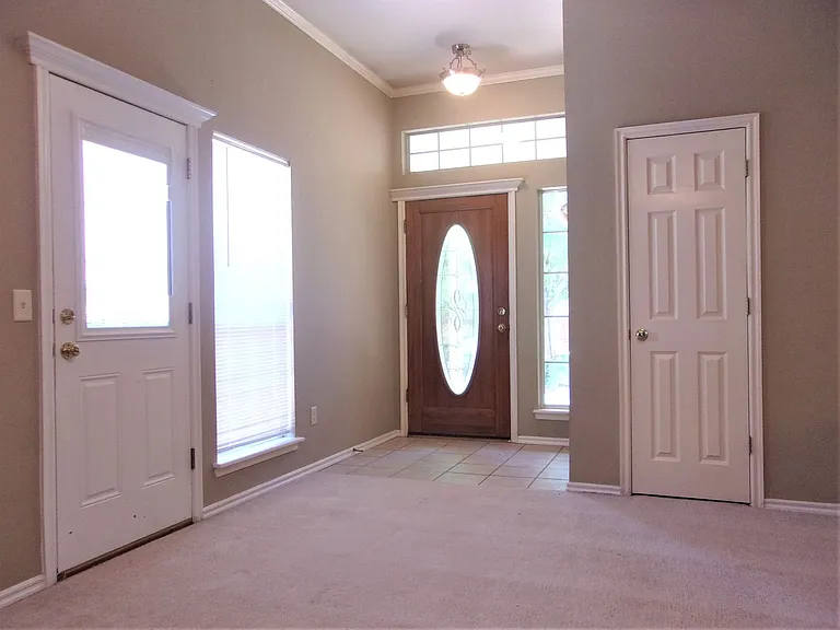 13821 Pawnee Dr — Photo 17