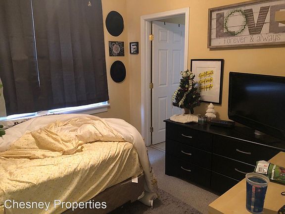 5th image of 258 Kalmia Ave APT 4