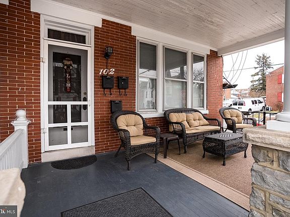 4th image of 102 Ruby St