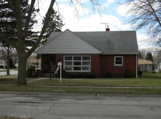1201 Royal Blvd, Green Bay, WI 54303