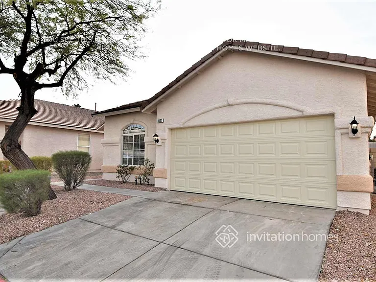 8121 Indigo Gully Ct — Photo 2