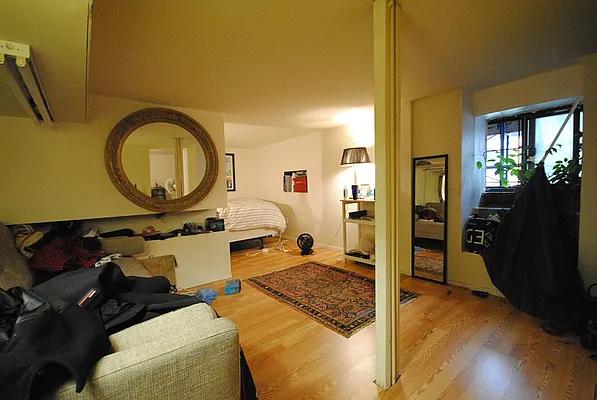 Rented by Bold New York | media 44