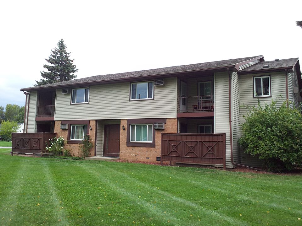1st image of 7400 Crosscreek Dr APT 8