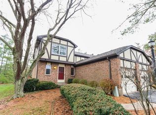 6116 Cleves Warsaw Rd, Cincinnati, OH 45233