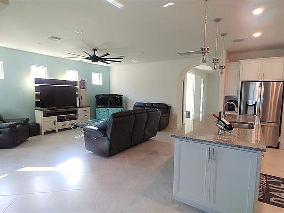 3rd image of 16063 Palmetto Prairie Dr