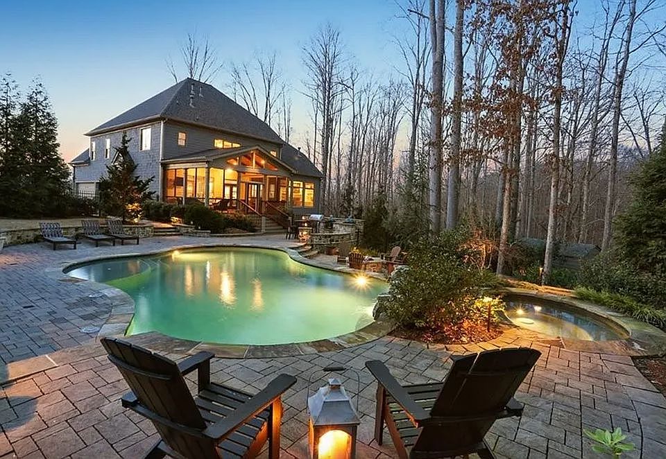 2nd image of 14743 Taylor Valley Way