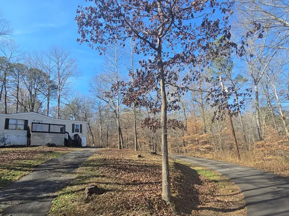 126 Puckett Rd SE, Emerson, GA 30137