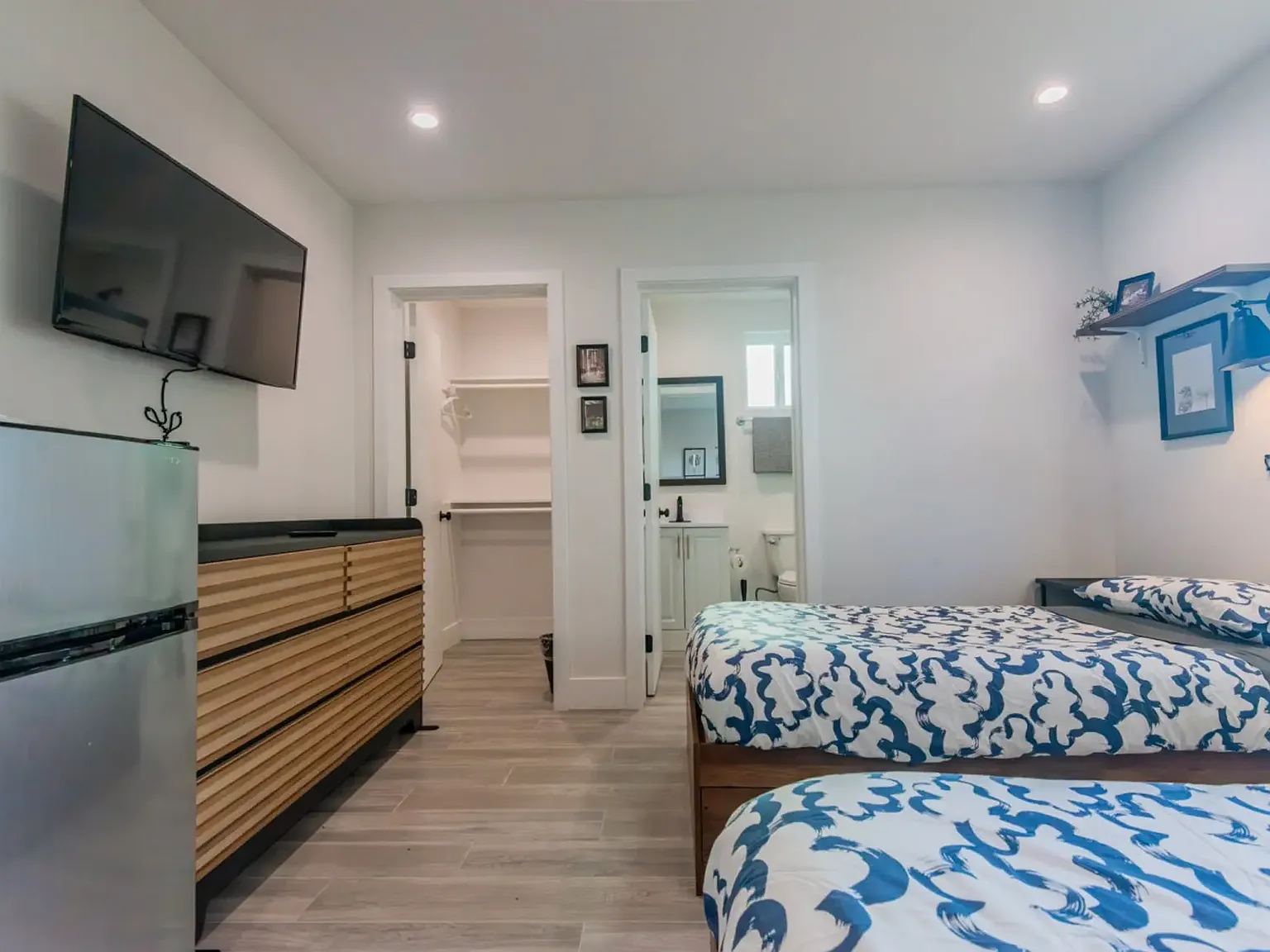 12 bed, $600 — Photo 4