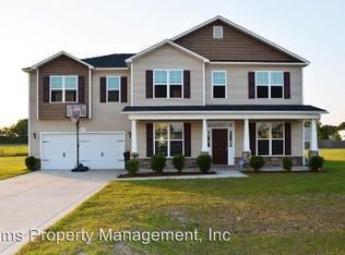 6612 Running Fox Rd, Hope Mills, NC 28348