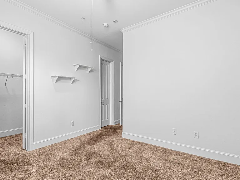 7134 S Mapleridge St #2E — Photo 21