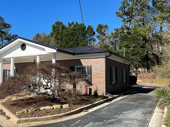 2394 Lake Harbin Rd, Morrow, GA 30260