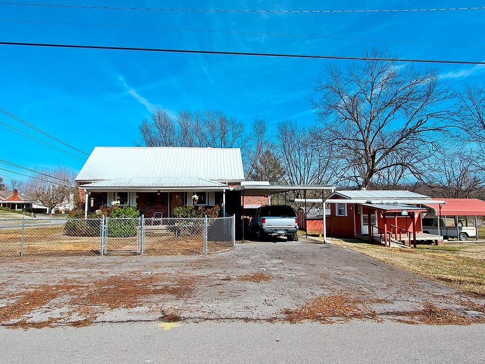 1st image of 290 N Lincoln Ave