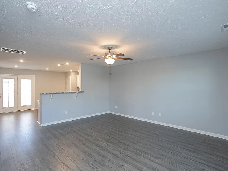 1030 Leadville Dr — Photo 6