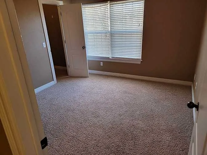 803 N Meadowlands Dr — Photo 16
