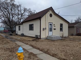 2001 S 12th St, Council Bluffs, IA 51501