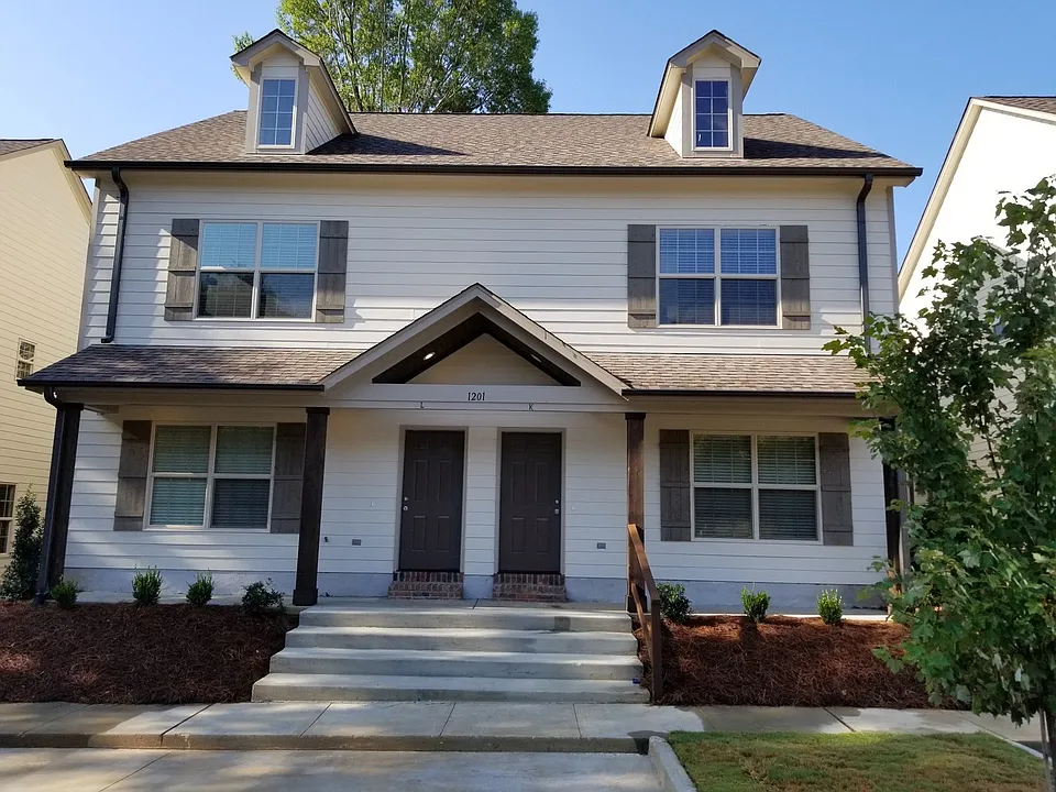 1201 Ivy Rd