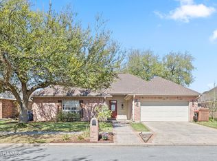 202 Ashland Park Dr, Lafayette, LA 70508