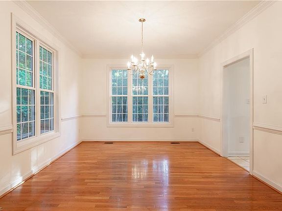 5th image of 3711 Goodwin Neck Rd