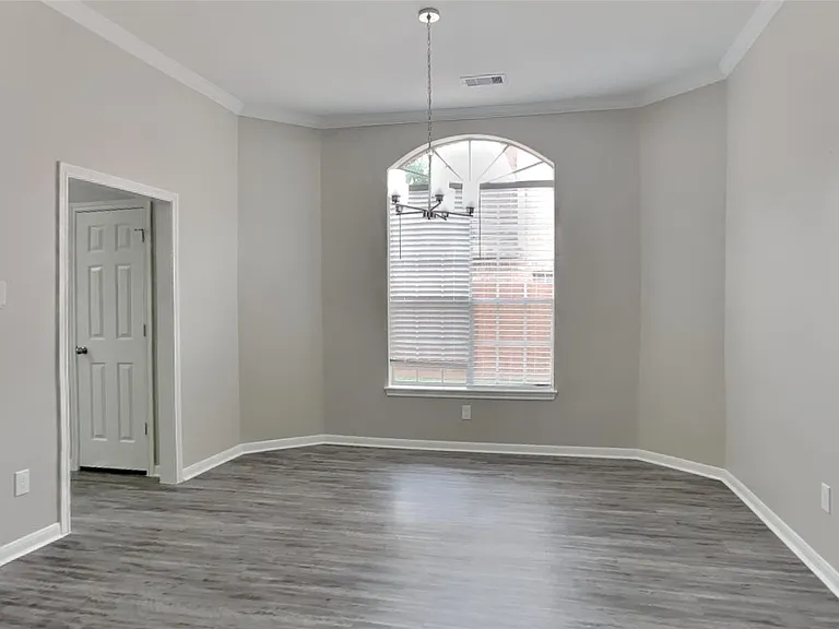 3922 Wildwood Valley Ct — Photo 5