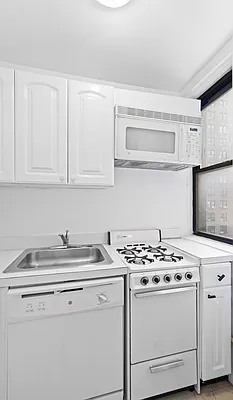 Rented by Corcoran | media 5