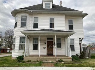 13 S Market St, Mascoutah, IL
