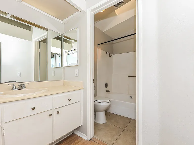 11929 Sugar Creek Ct — Photo 21