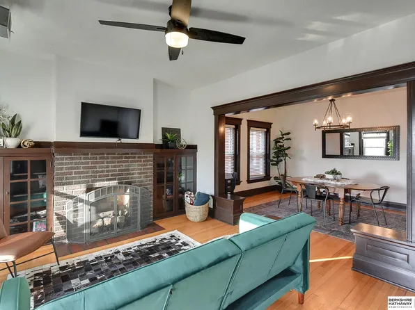 3828 Cass St APT 6, Omaha, NE 68131