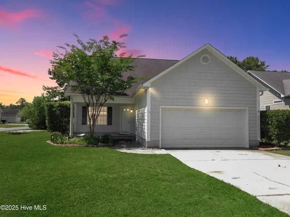 136 Leeward Lane, Hampstead, NC 28443