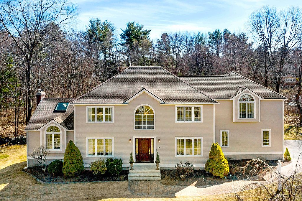24 Honeysuckle Rd, Westford, MA 01886 Zillow