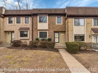 2932 Jermantown Rd #12, Oakton, VA 22124