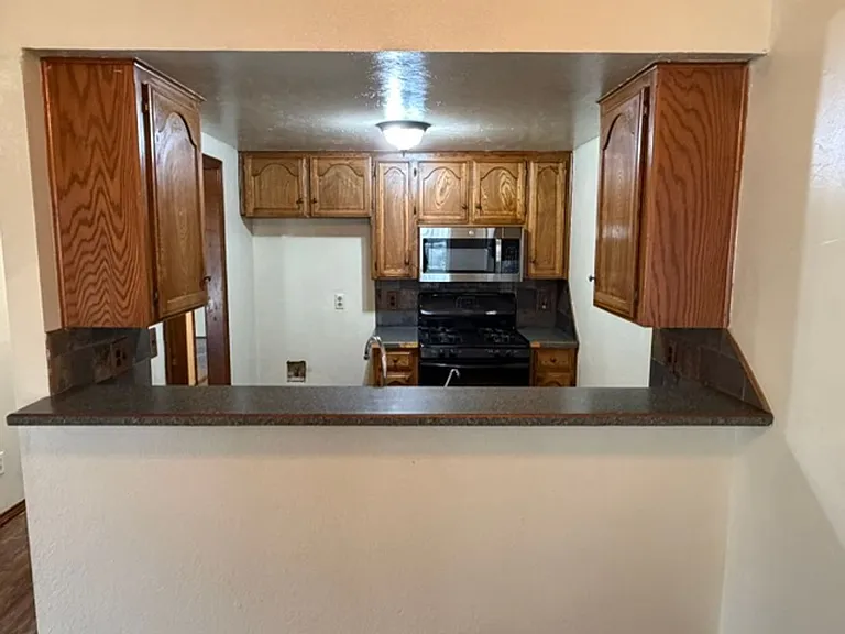 2124 Lonnie Ln — Photo 6