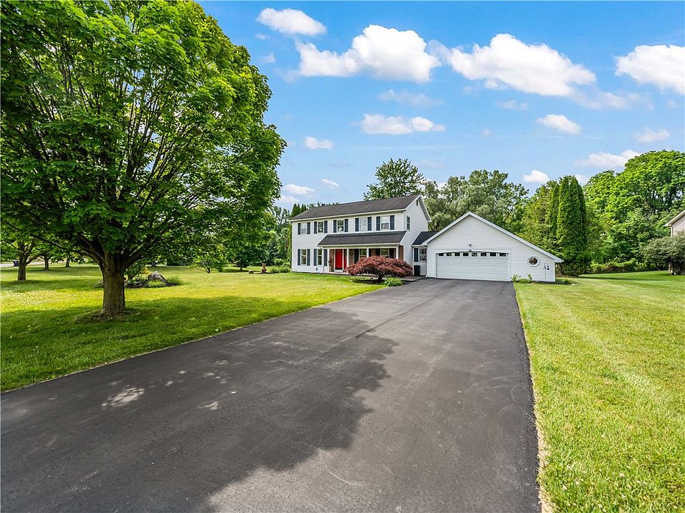 1st image of 65 Branchbrook Dr