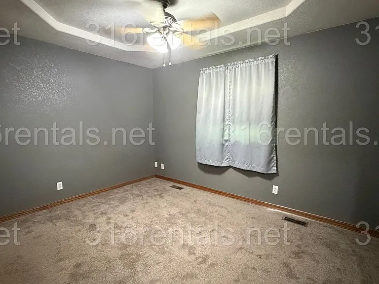 421 E 15th Ave — Photo 11