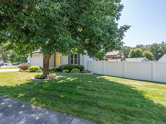 2nd image of 2625 Revo Rd