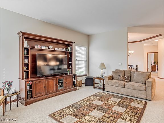 4th image of 13161 Northpointe Cir