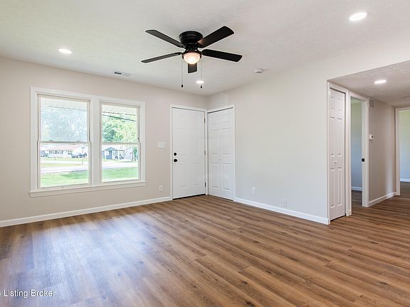 3rd image of 389 Hillview Blvd